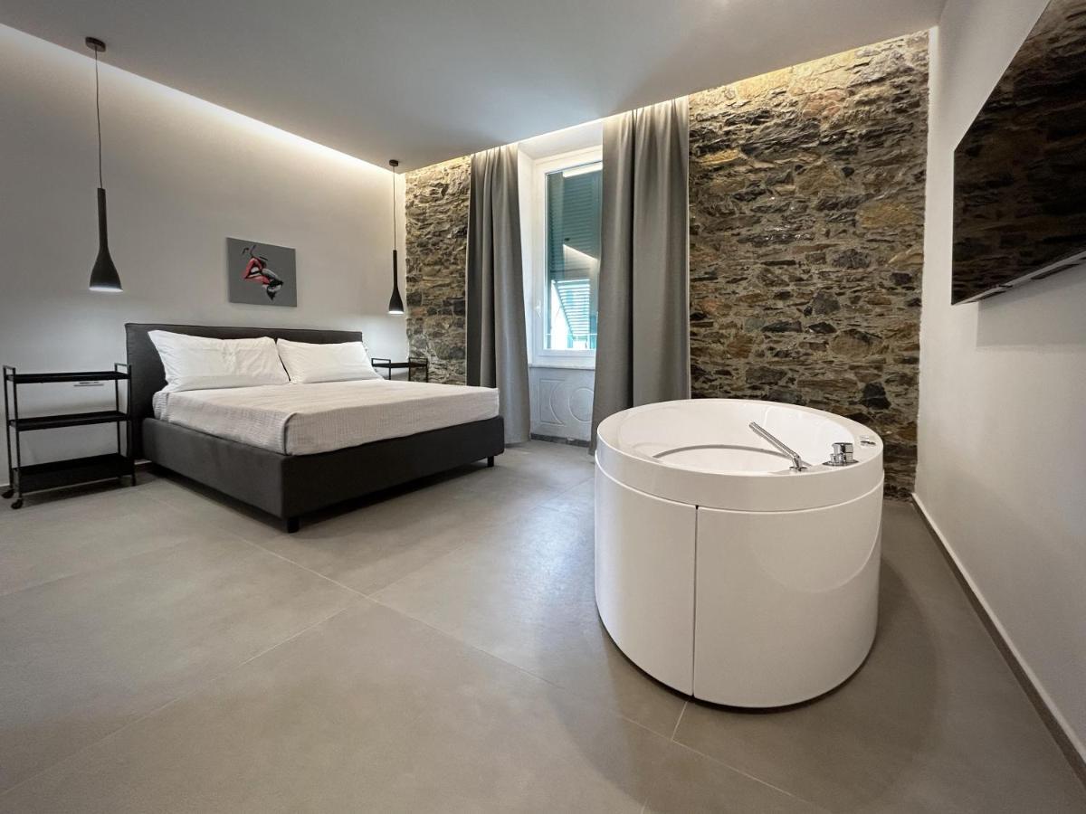 New Moon Rooms Λα Σπέτσια Εξωτερικό φωτογραφία
