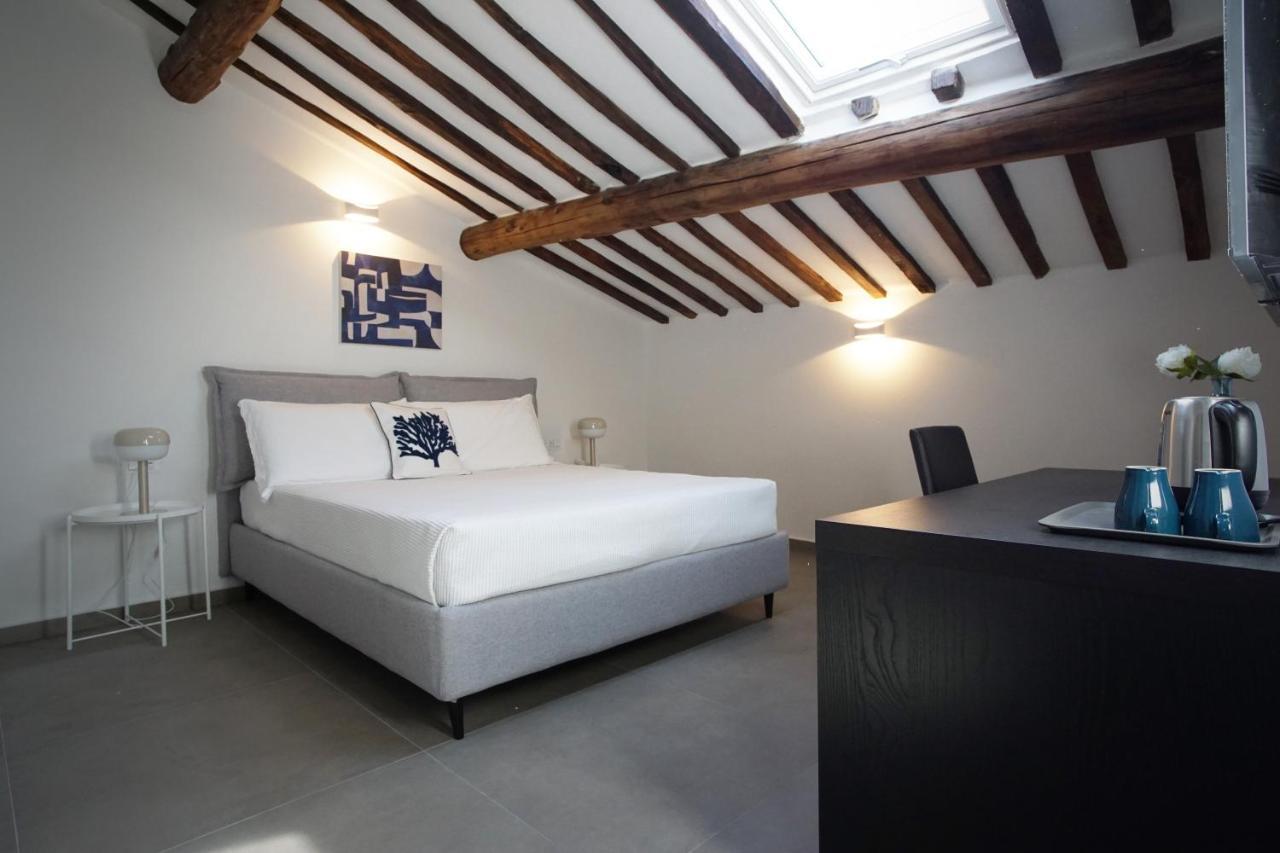 New Moon Rooms Λα Σπέτσια Εξωτερικό φωτογραφία