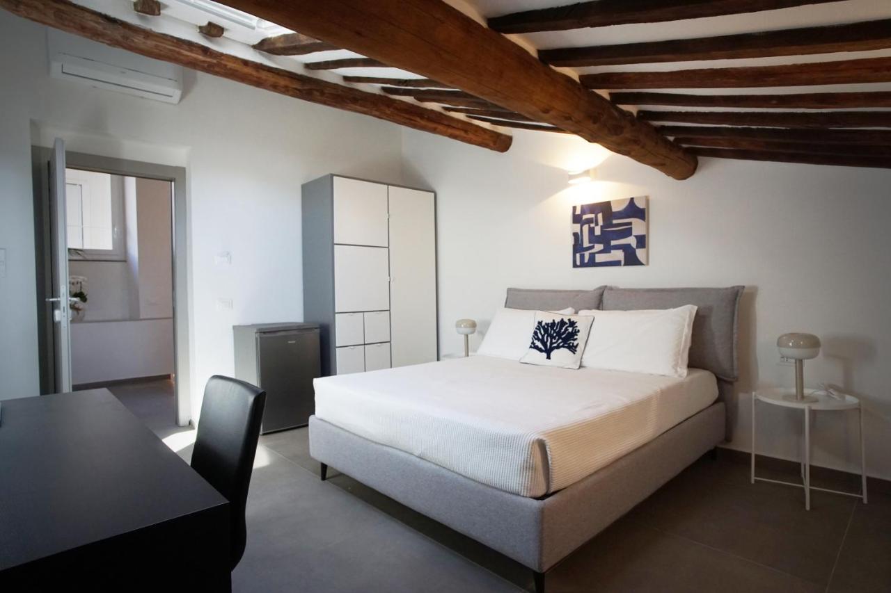 New Moon Rooms Λα Σπέτσια Εξωτερικό φωτογραφία